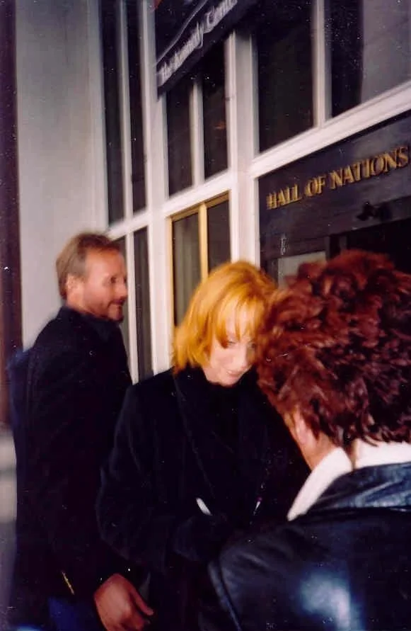 Reba McEntire Signed 1/1 Custom Graphics Guitar ACOA, image 5