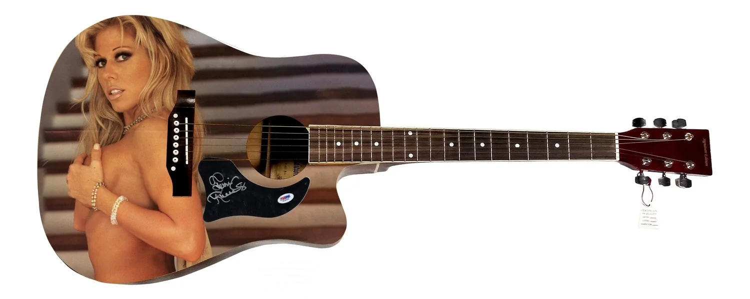 WWE Terri Runnels Signed 1/1 Custom Graphics Photo WWF Guitar PSA, изображение 2
