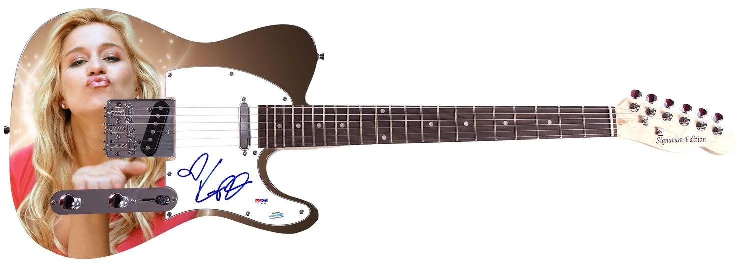 Kellie Pickler Signed Custom 1/1 Graphics Photo Guitar ACOA, image 2