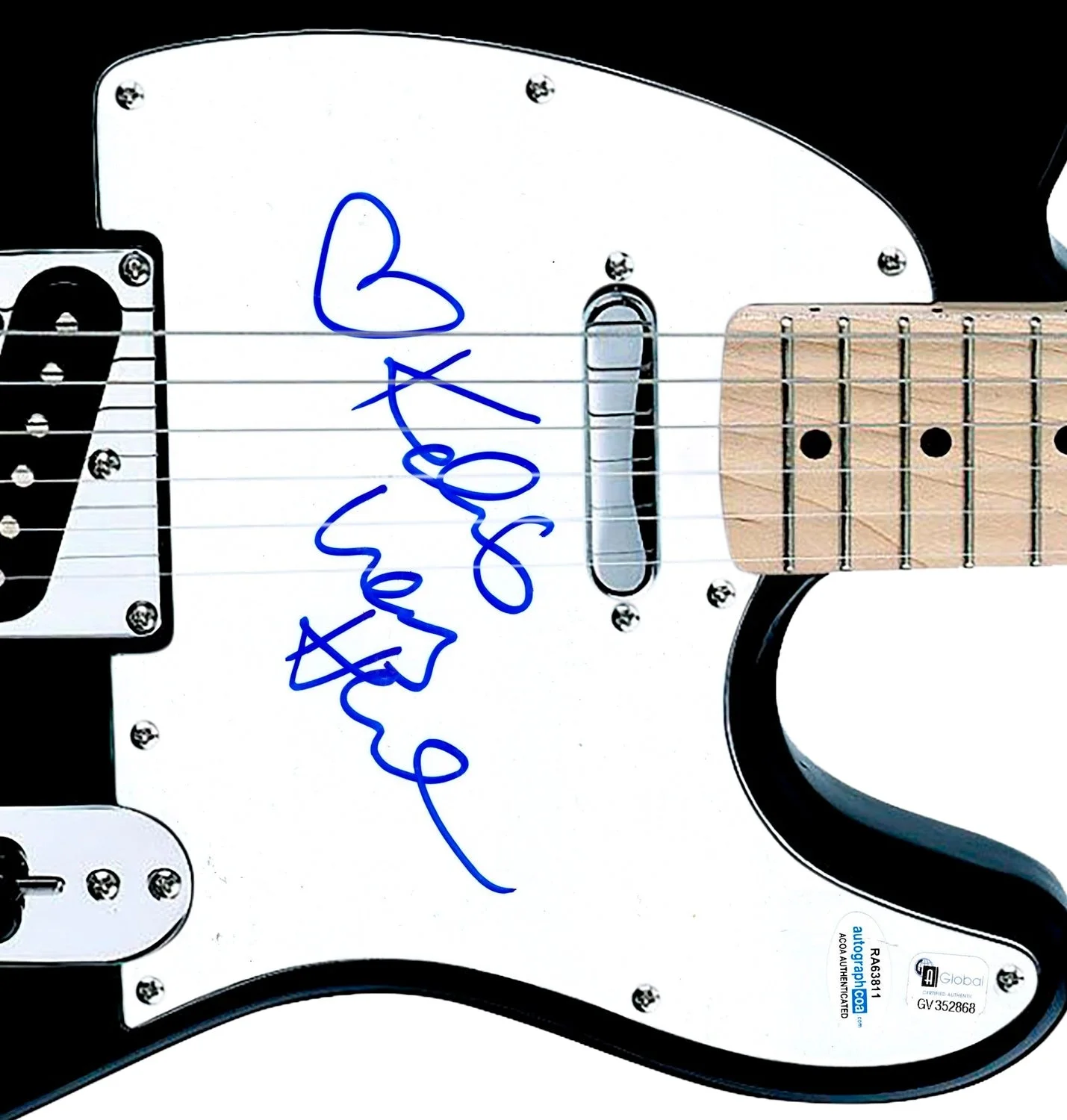 Kelis Signed Autographed Guitar Rap Hip-Hop My Milkshake Nas Ex-Wife ACOA, изображение 2