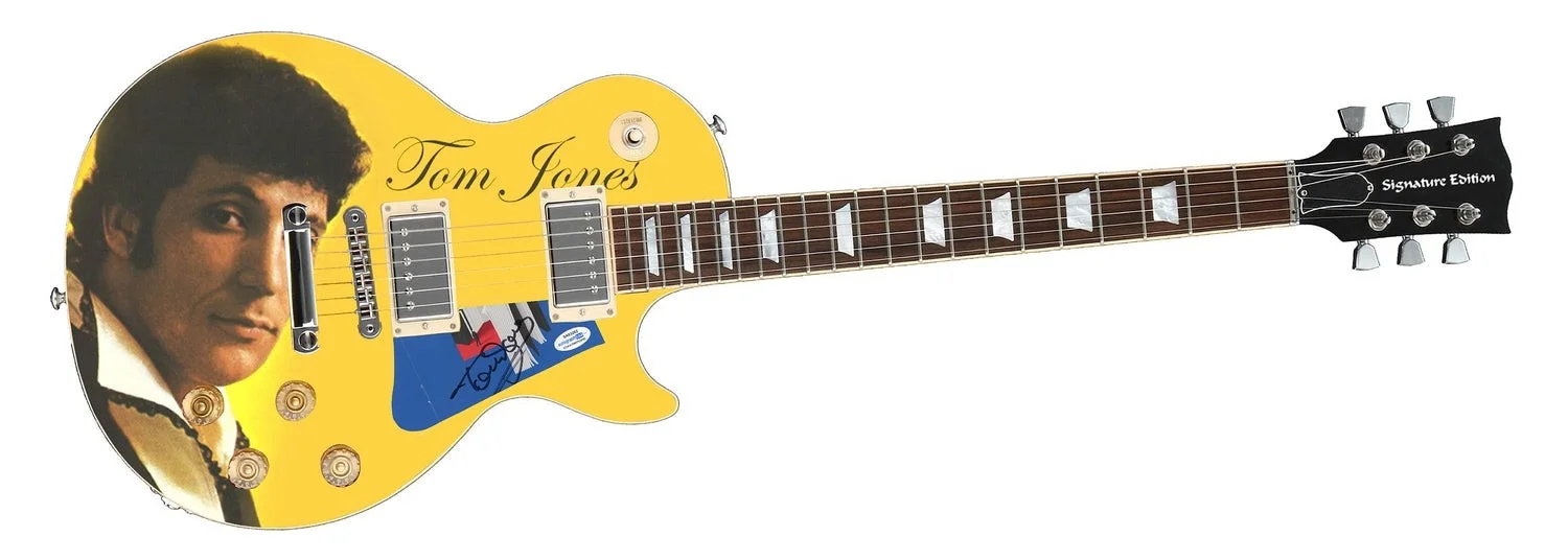 Tom Jones Signed Autographed Photo Graphics Guitar ACOA ACOA, image 2