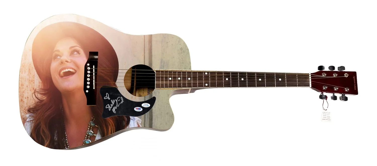 Shelly Fairchild Signed 1:1 Signature Edition Graphics Photo Guitar, image 2