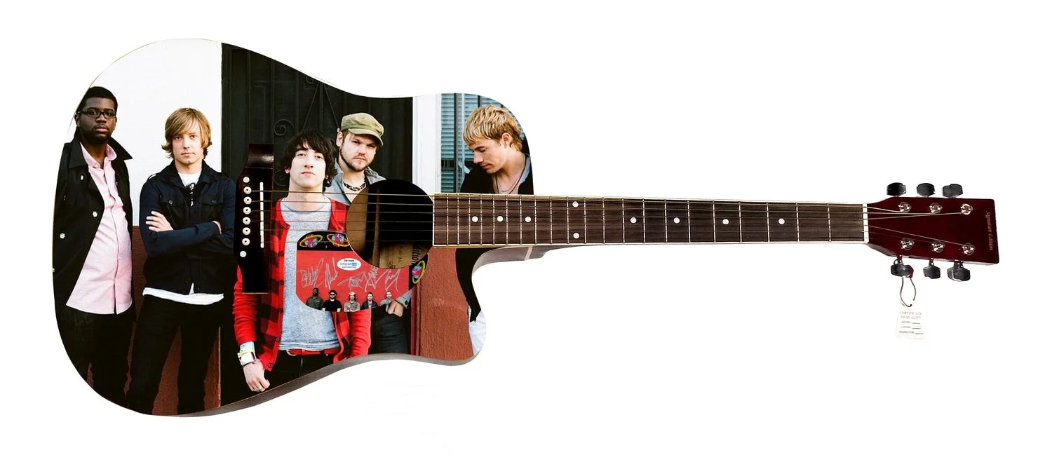 Plain White T?s Signed Custom Graphics Photo Guitar ACOA, image 2
