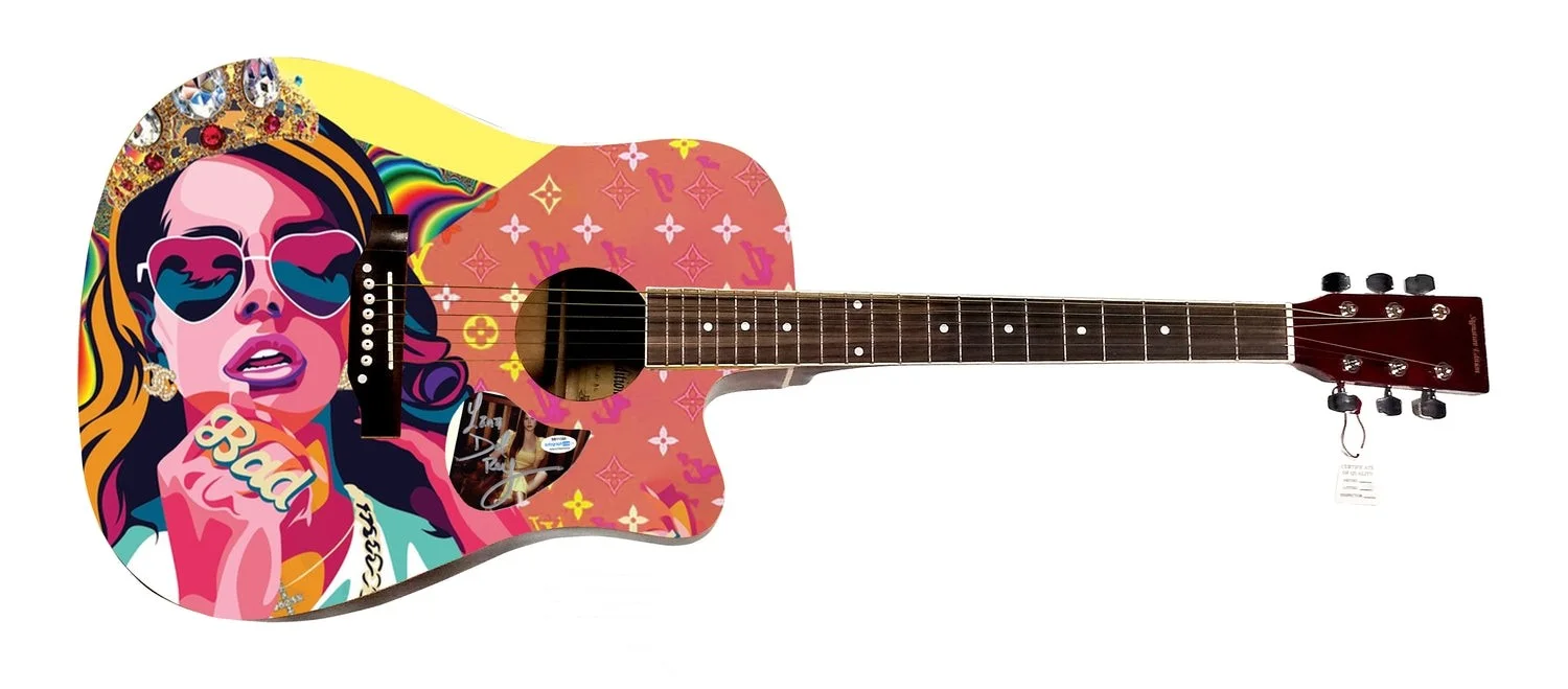 Lana Del Rey Signed Autographed Custom Graphics Photo Guitar ACOA, изображение 2