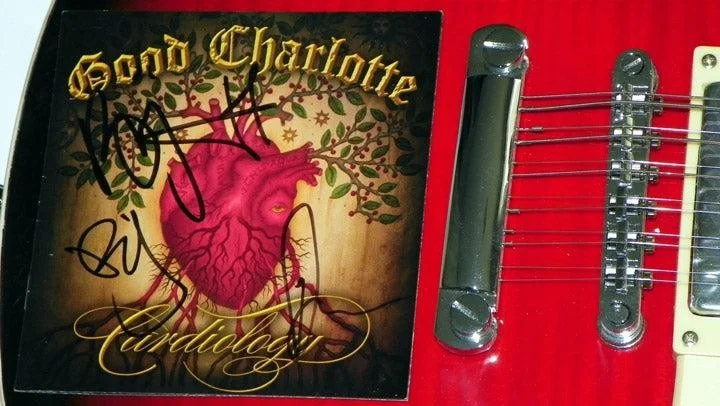Good Charlotte Signed Autographed 12 String LP Guitar Uacc Rd, image 3