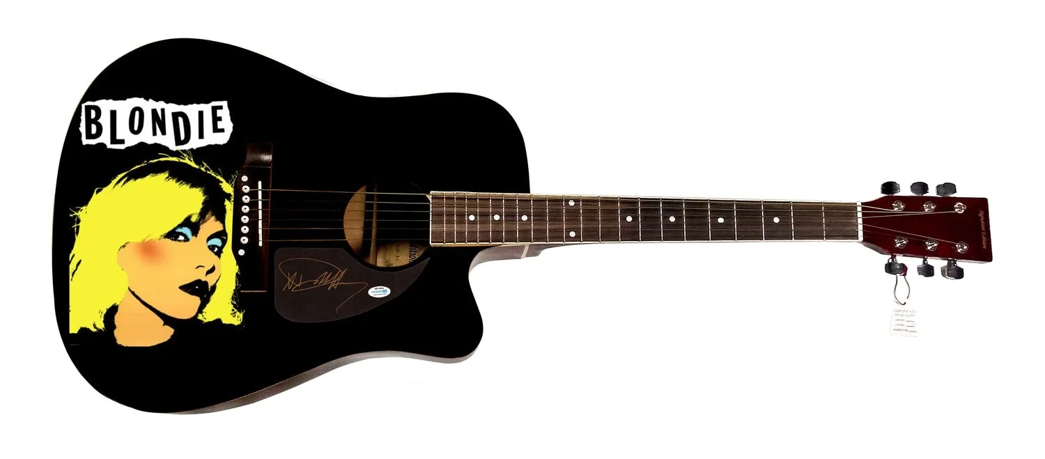 Blondie Debbie Harry Signed 1/1 Custom Graphics Guitar ACOA, image 2
