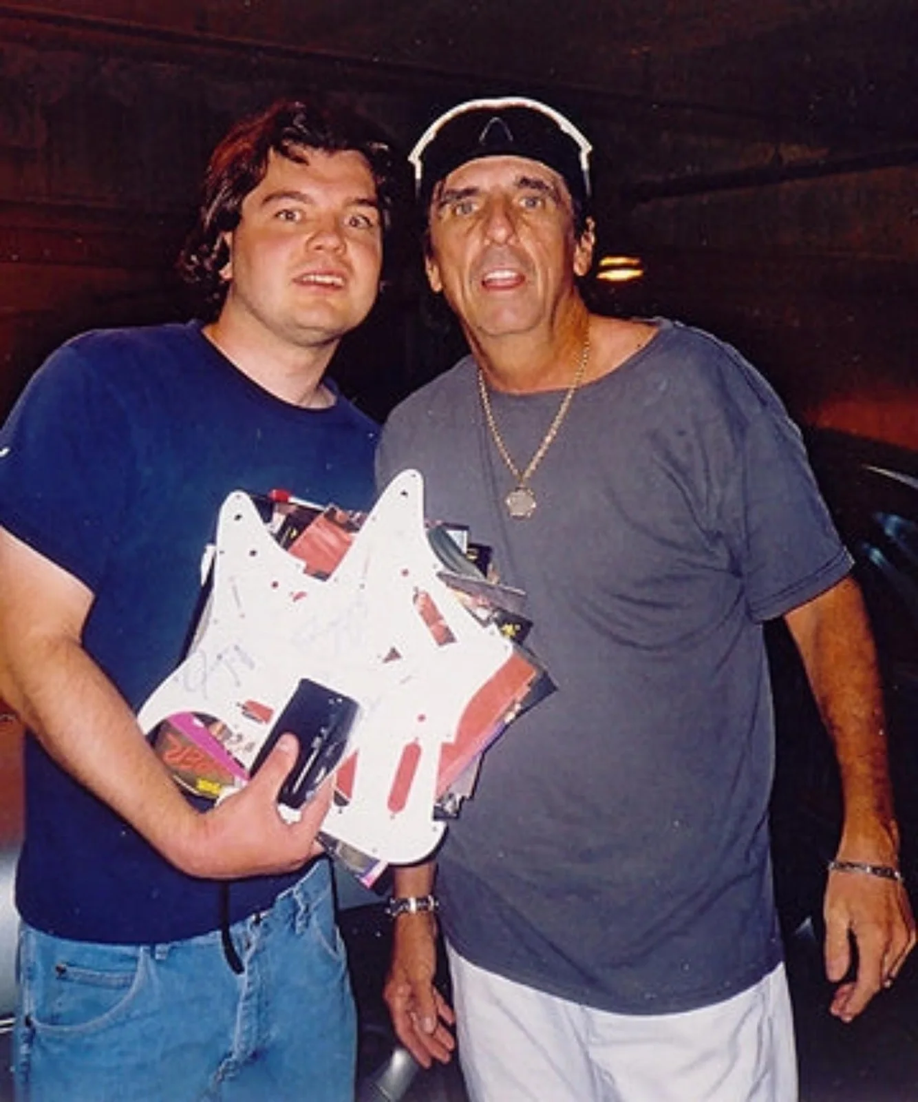 Alice Cooper Signed Autographed 11x14 Photo Live in Concert Hard Rock Legend, изображение 3