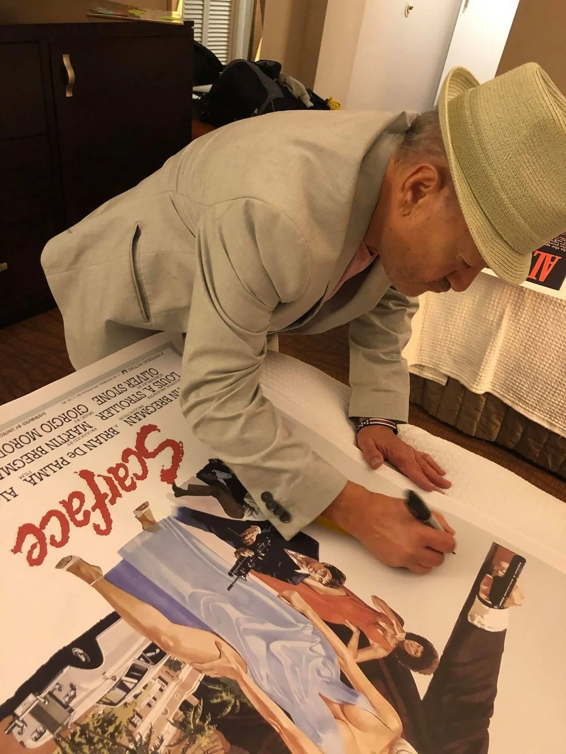 Scarface Cast Signed 12x18 Poster Photo ACOA, image 2
