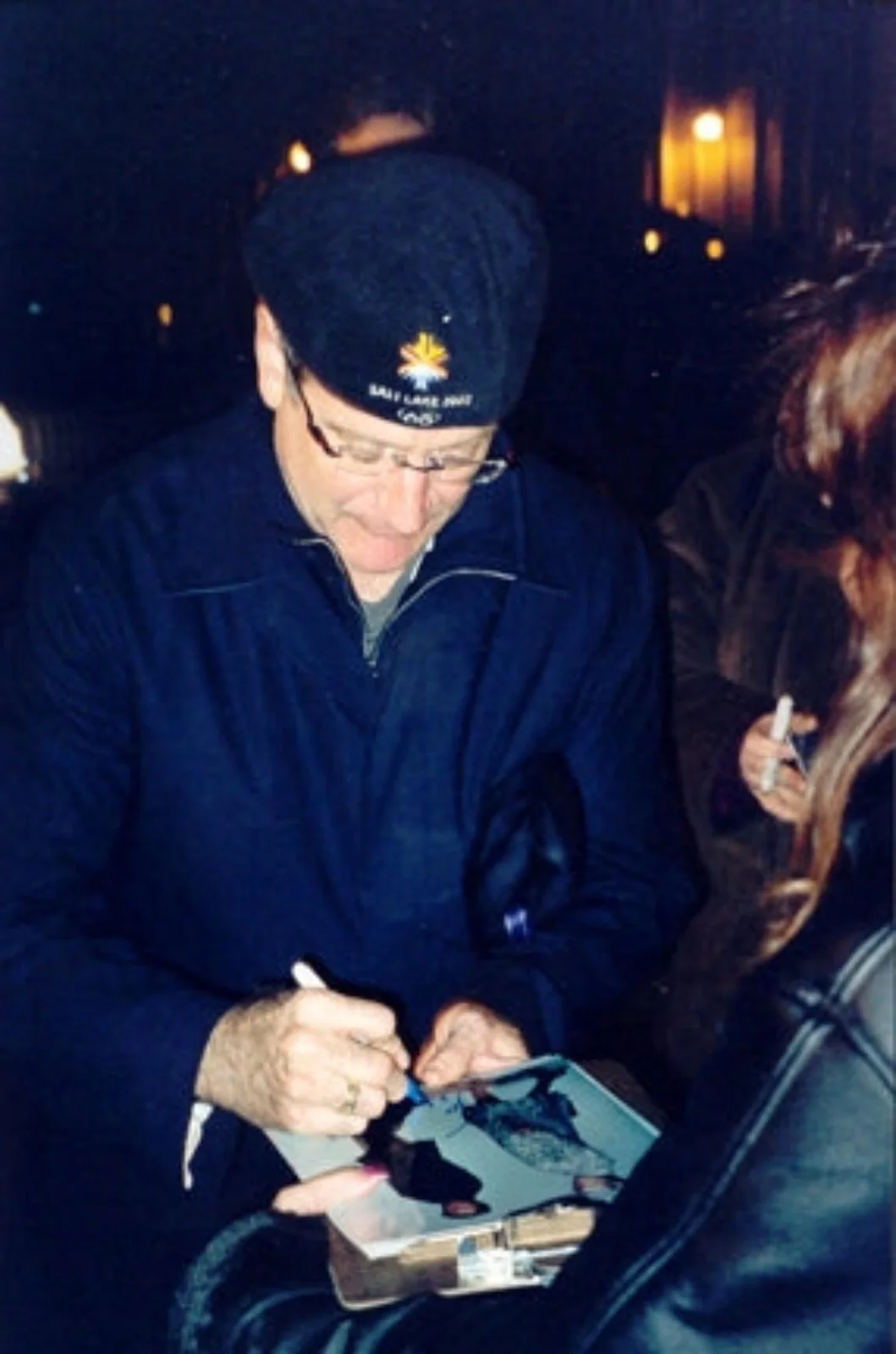 Robin Williams Signed Autographed 8x10 Photo RD, image 2