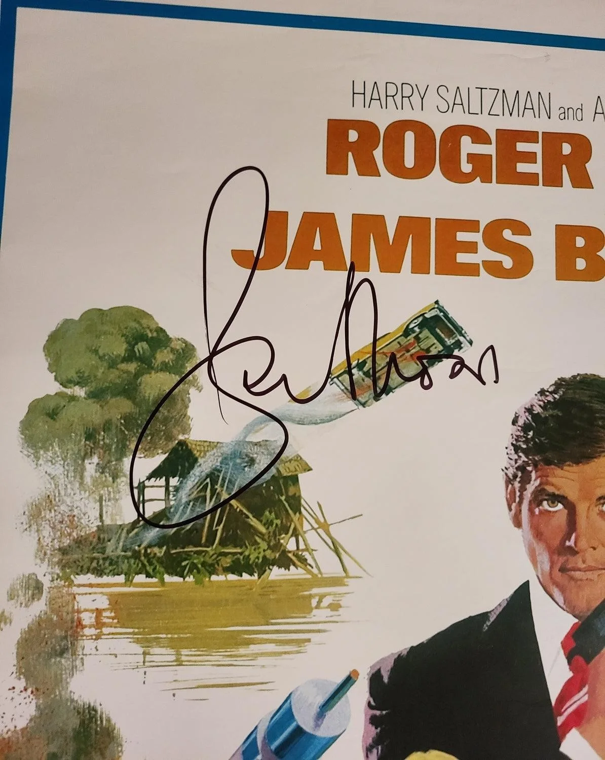 Roger Moore Signed James Bond The Man With the Golden Gun Poster ACOA, image 3