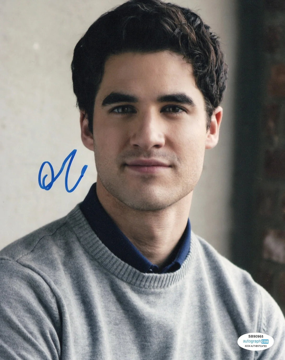 Darren Criss Glee Signed Autographed 8x10 Sweater Photo ACOA, изображение 2