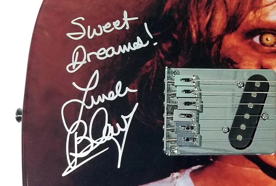 The Exorcist Linda Blair Signed Autographed Custom Photo Guitar ACOA Witness ITP, изображение 2