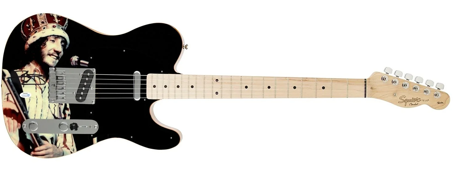 The Who Pete Townshend Signed Fender Autographed Custom Graphics Photo Guitar, image 2