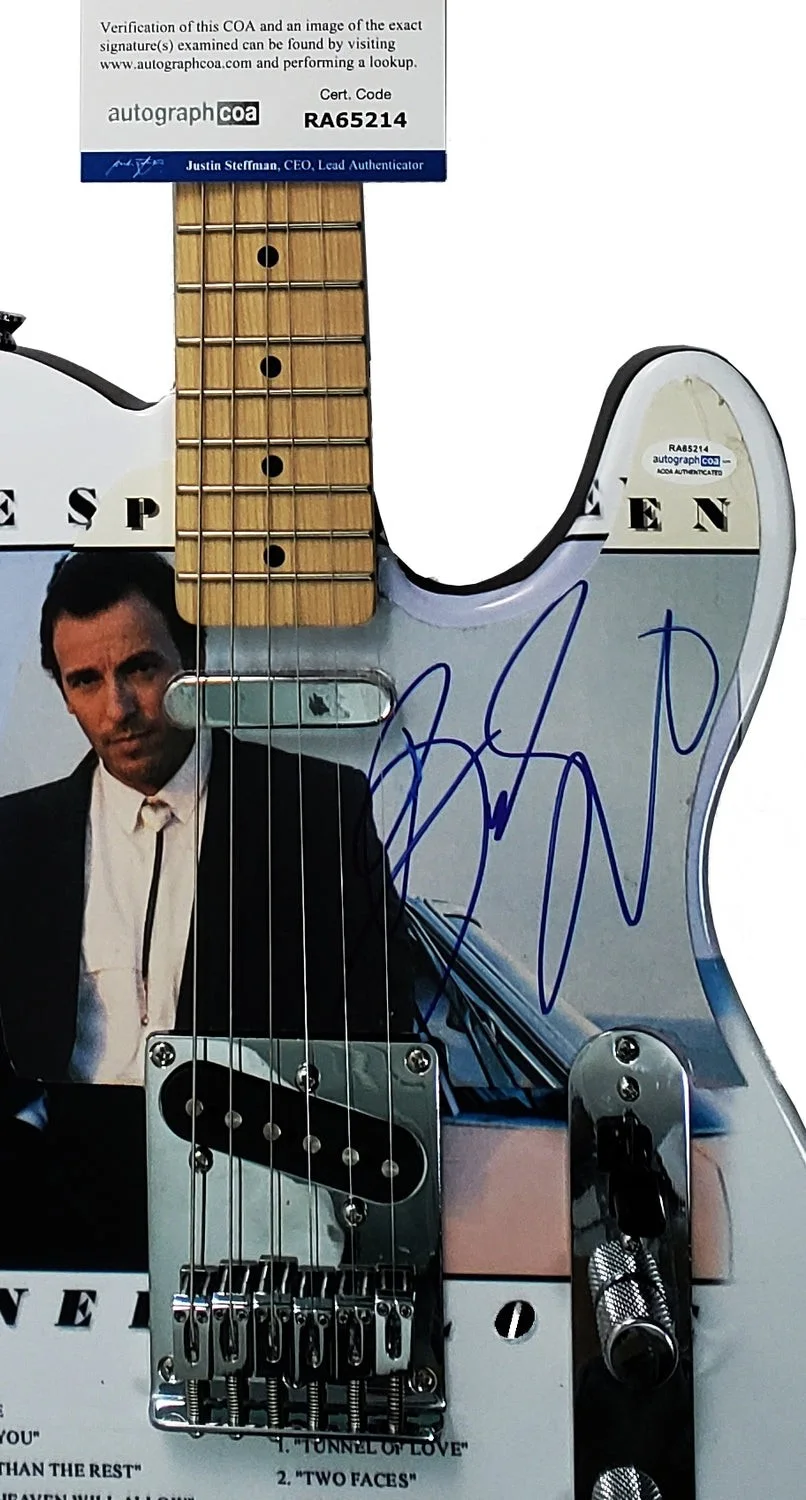 Bruce Springsteen Signed Autographed Custom Fender Graphics Photo Guitar ACOA, image 2
