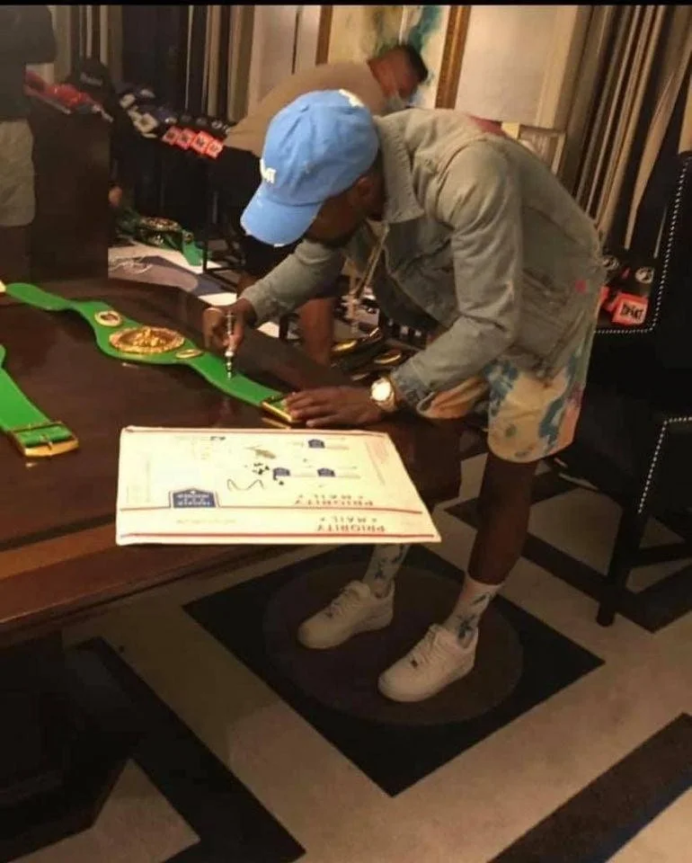 Floyd Money Mayweather Jr. Signed I Fight For the Check Framed Canvas BAS, image 4