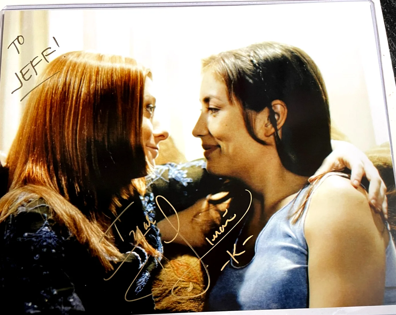 Iyari Limon — Iyari Limon "Kennedy" Willow T.V. show Autographed 8 x 10 photo