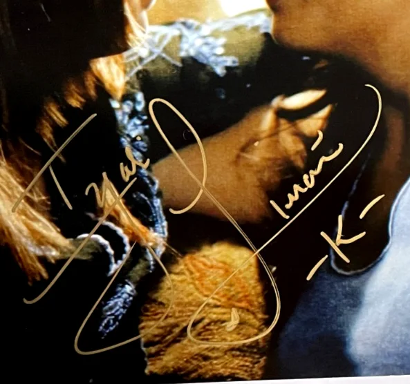 Iyari Limon — Iyari Limon "Kennedy" Willow T.V. show Autographed 8 x 10 photo, image 2