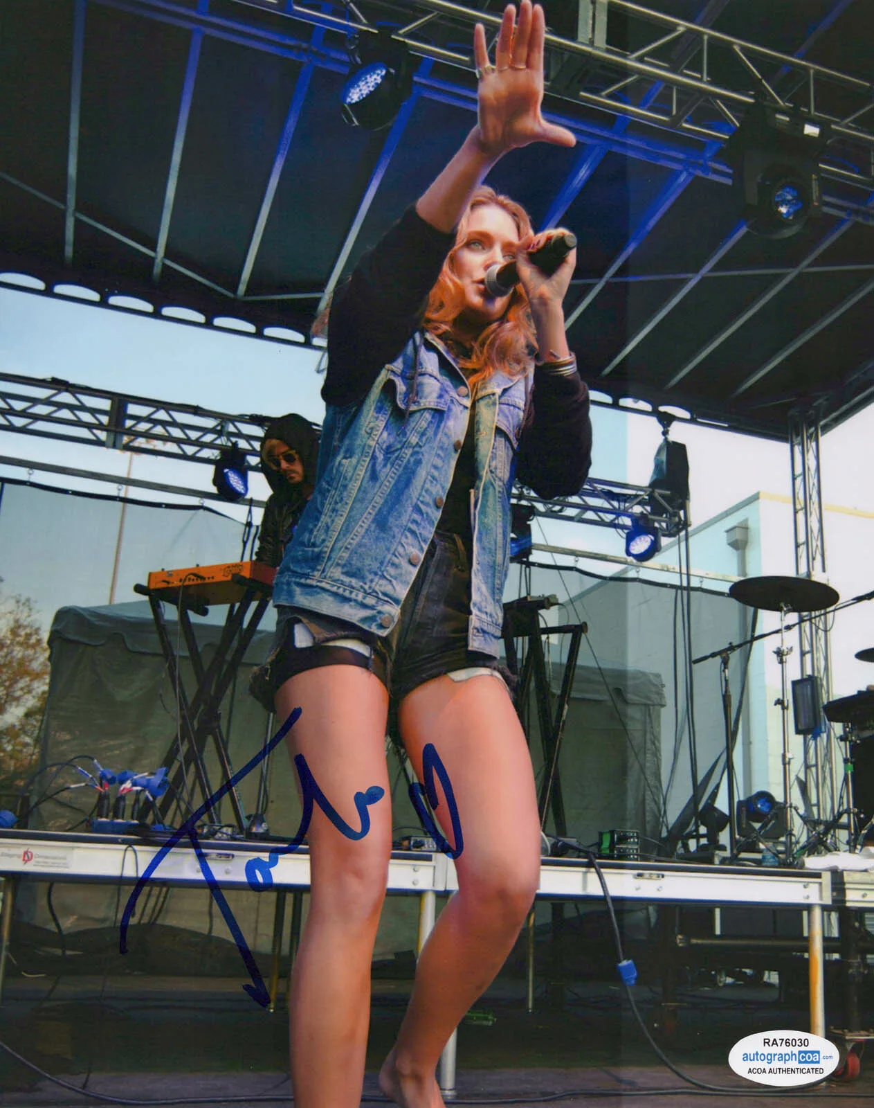 TOVE LO — Tove Lo signed Autographed 8x10 Photo b PROOF Hot SEXY SINGER Stay High ACOA, изображение 3