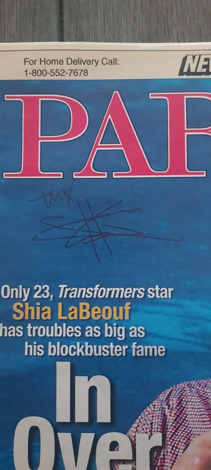 Shia LaBeouf — 2009 Parade Magazine Signed By Shia LaBeouf Transformer / Indiana Jones, image 2