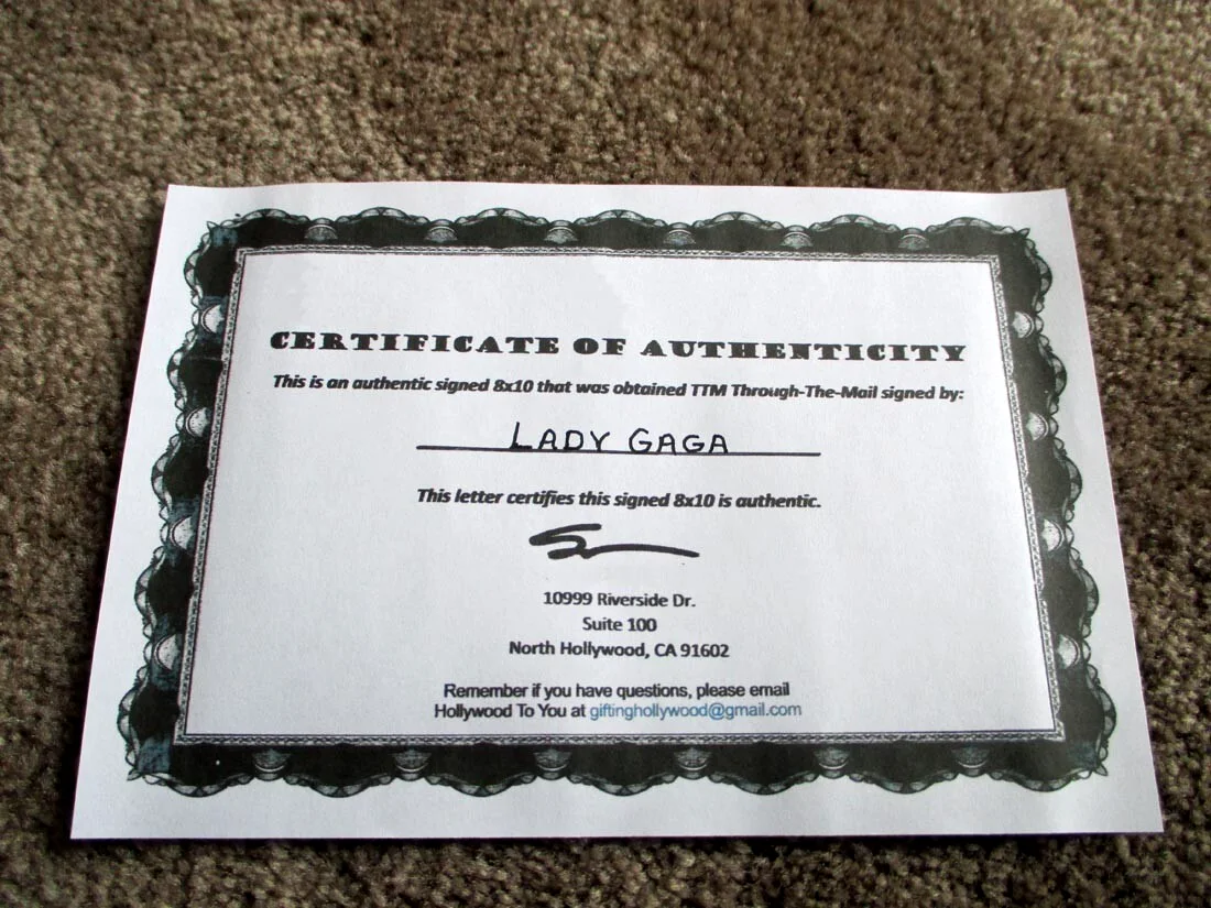 LADY GAGA AUTOGRAPHED 8X10, image 2