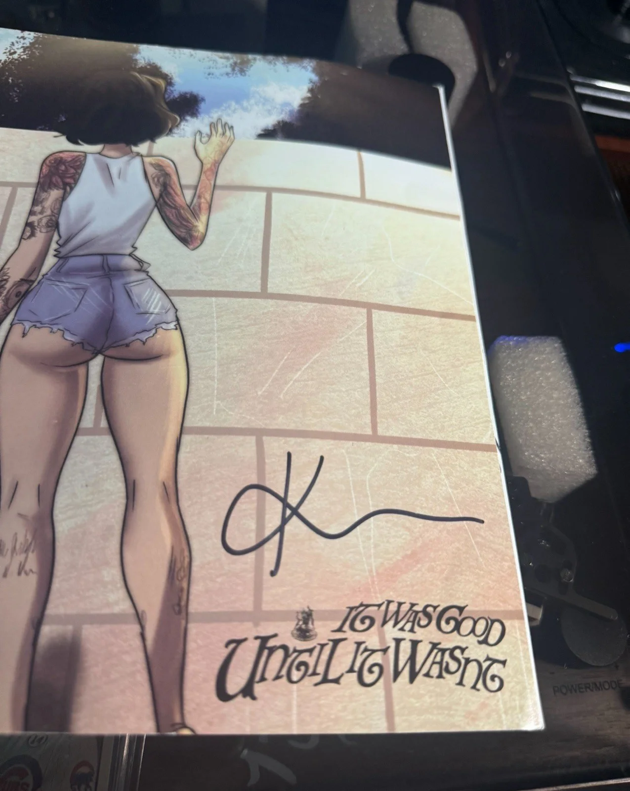 Kehlani Signed Coloring Book New Never Used Grammys Crash Folded, image 2