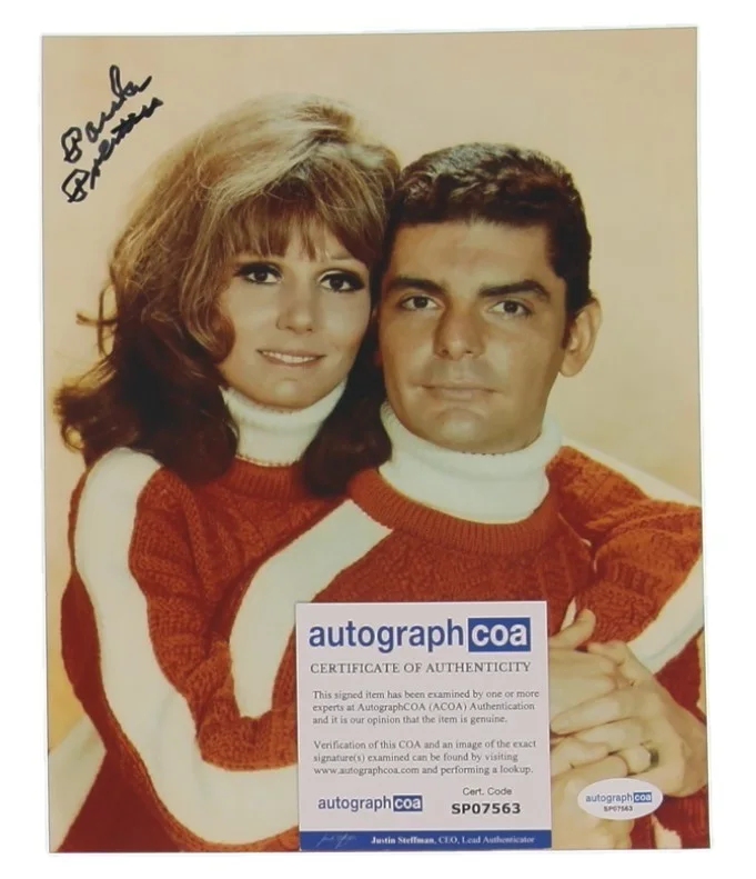 PAULA PRENTISS — PAULA PRENTISS (Bobbie Markow) Signed The Stepford Wives 8x10 Photo (ACOA), изображение 3