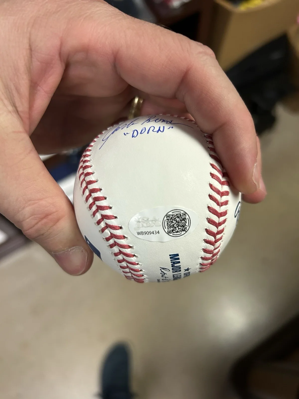 Charlie Sheen, Tom Berenger, Corbin Bernsen — Charlie Sheen, Tom Berenger & Corbin Bernsen Signed OML Baseball (Beckett) Major, image 5