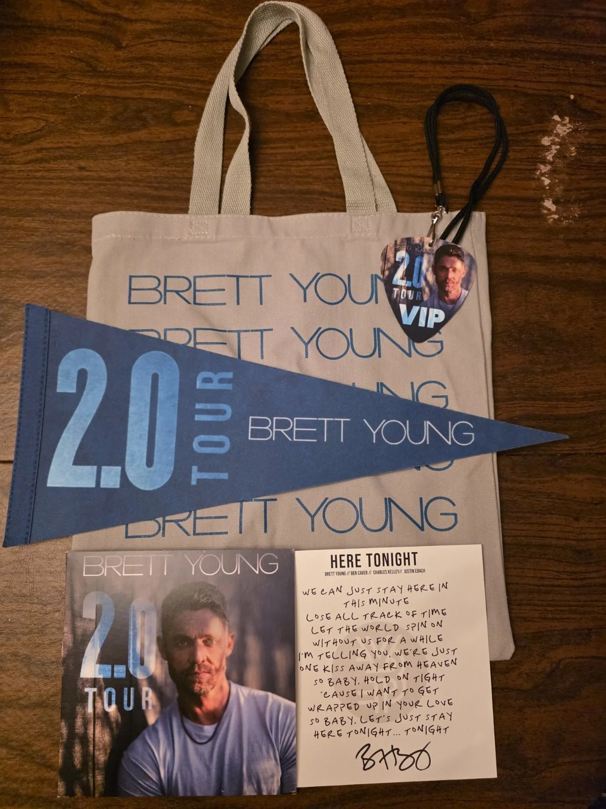 Brett Young Signed Autographed Here Tonight Lyrics, Tote, VIP Laminate, Pendant, изображение 2