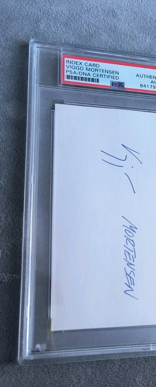 Viggo Mortensen — Viggo Mortensen RARE FULL NAME Autographed 3x5 Index Card〰️PSA/DNA Encapsulated, image 2