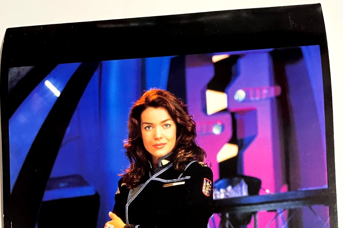 Claudia Christian — Babylon 5 Claudia Christian autographed 8 x 10 photo Dragon Con, image 3