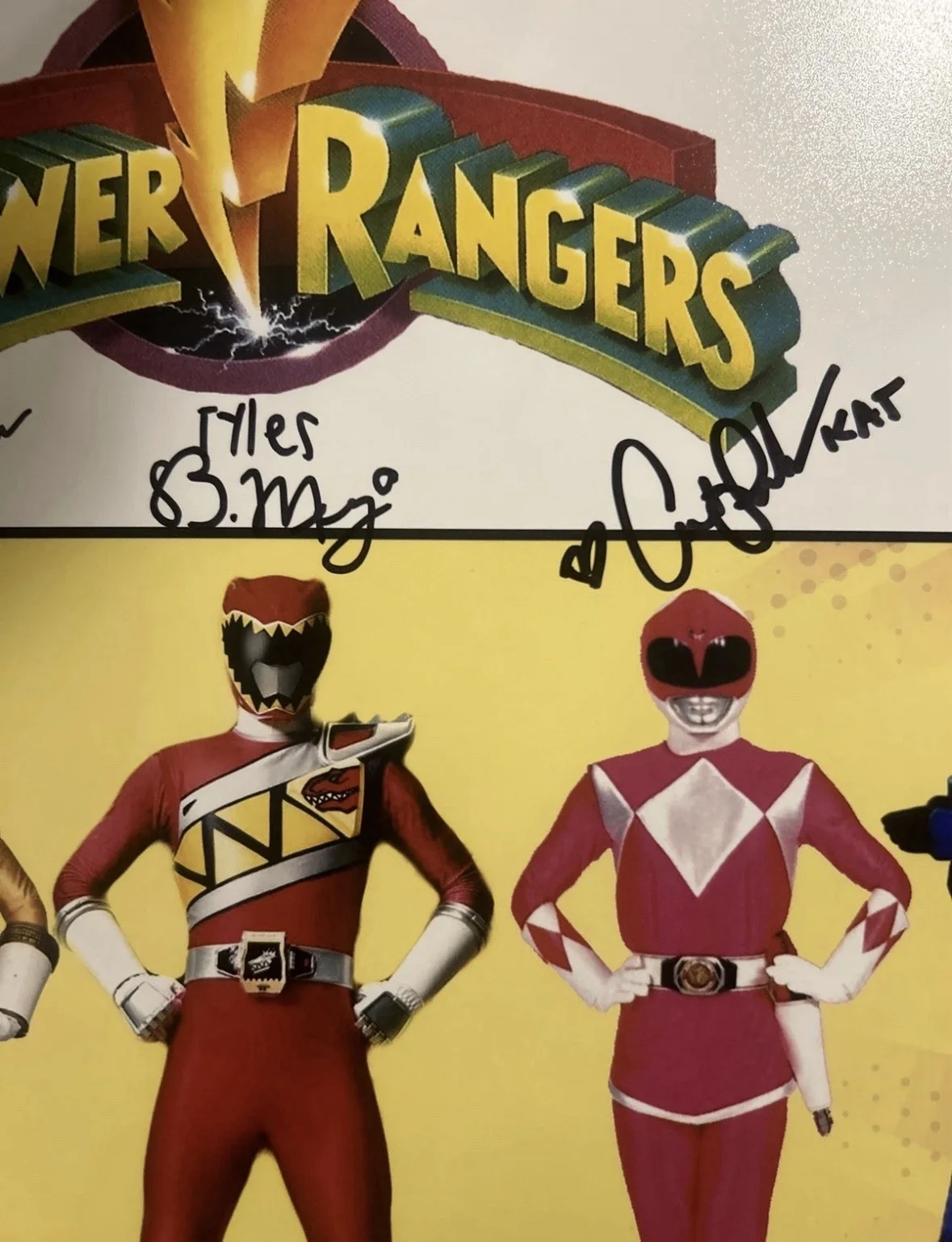 Power Rangers Multi Cast Signed 11x14 Photo W/ COA JSA, image 3