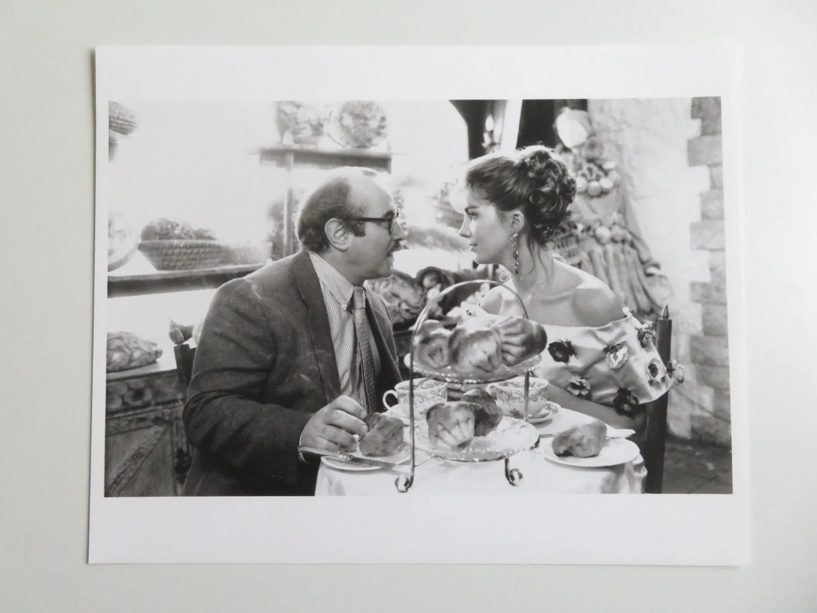 THE FAVOUR, THE WATCH AND THE VERY BIG FISH PRESS KIT 1991 BOB HOSKINS GOLDBLUM, изображение 5