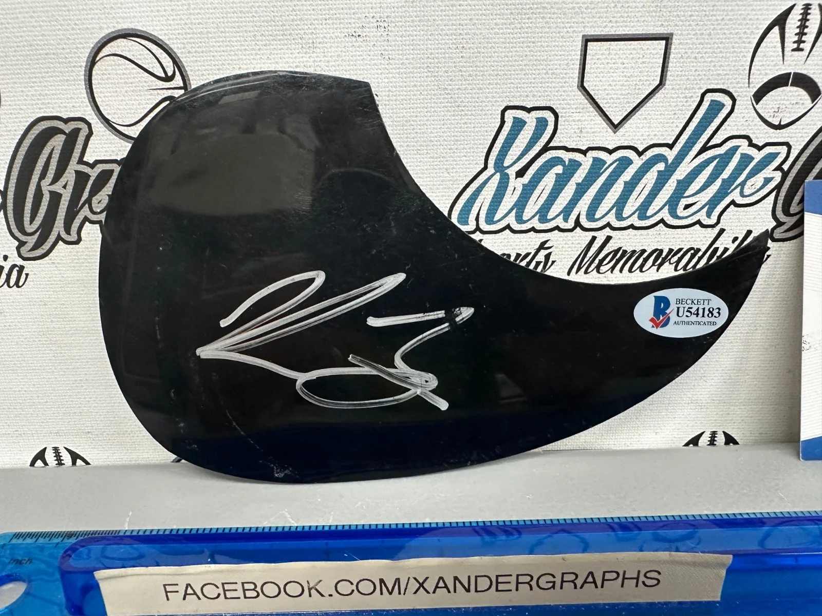 KEVIN FEDERLINE K-FED SIGNED AUTOGRAPHED BLACK GUITAR PICK GUARD-BECKETT BAS COA, изображение 2