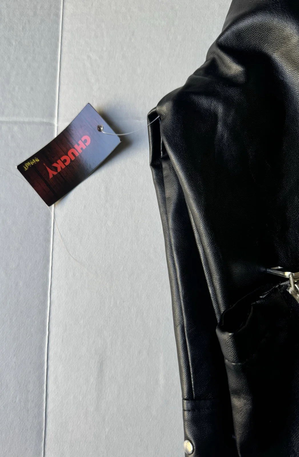 jennifer tilly — jennifer tilly signed One of A kind Rare Tiffany Sm Jacket Seed of Chucky Swau, изображение 2