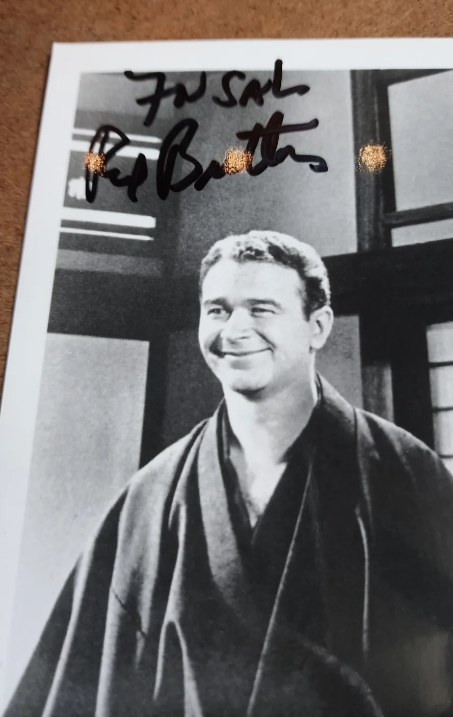 Red Buttons — Photo of RED BUTTONS & Marlon Brando SIGNED, Autographed by Red Buttons Sayonara, изображение 3