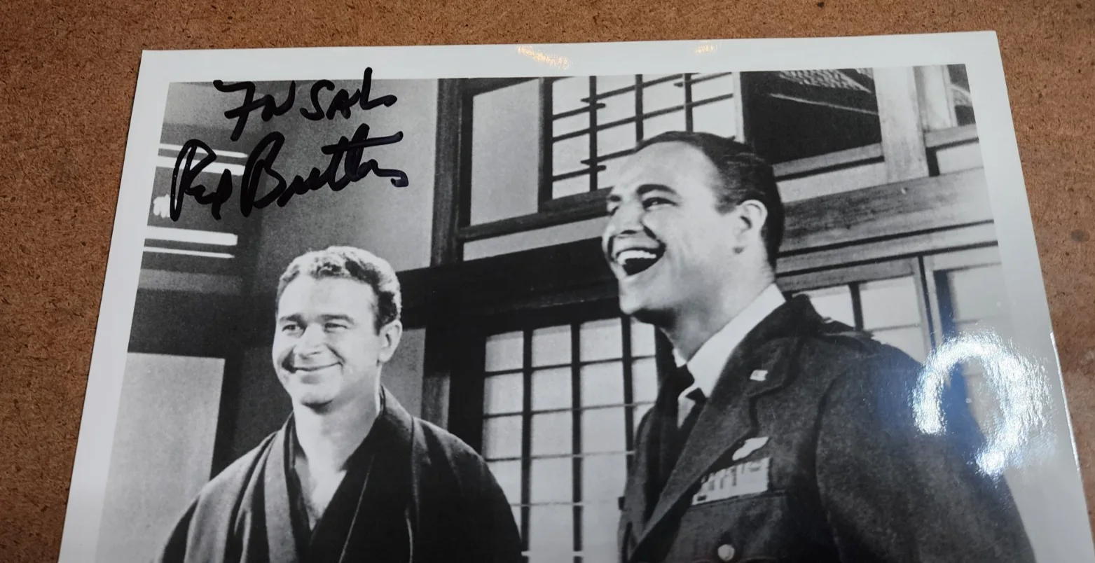 Red Buttons — Photo of RED BUTTONS & Marlon Brando SIGNED, Autographed by Red Buttons Sayonara, изображение 4