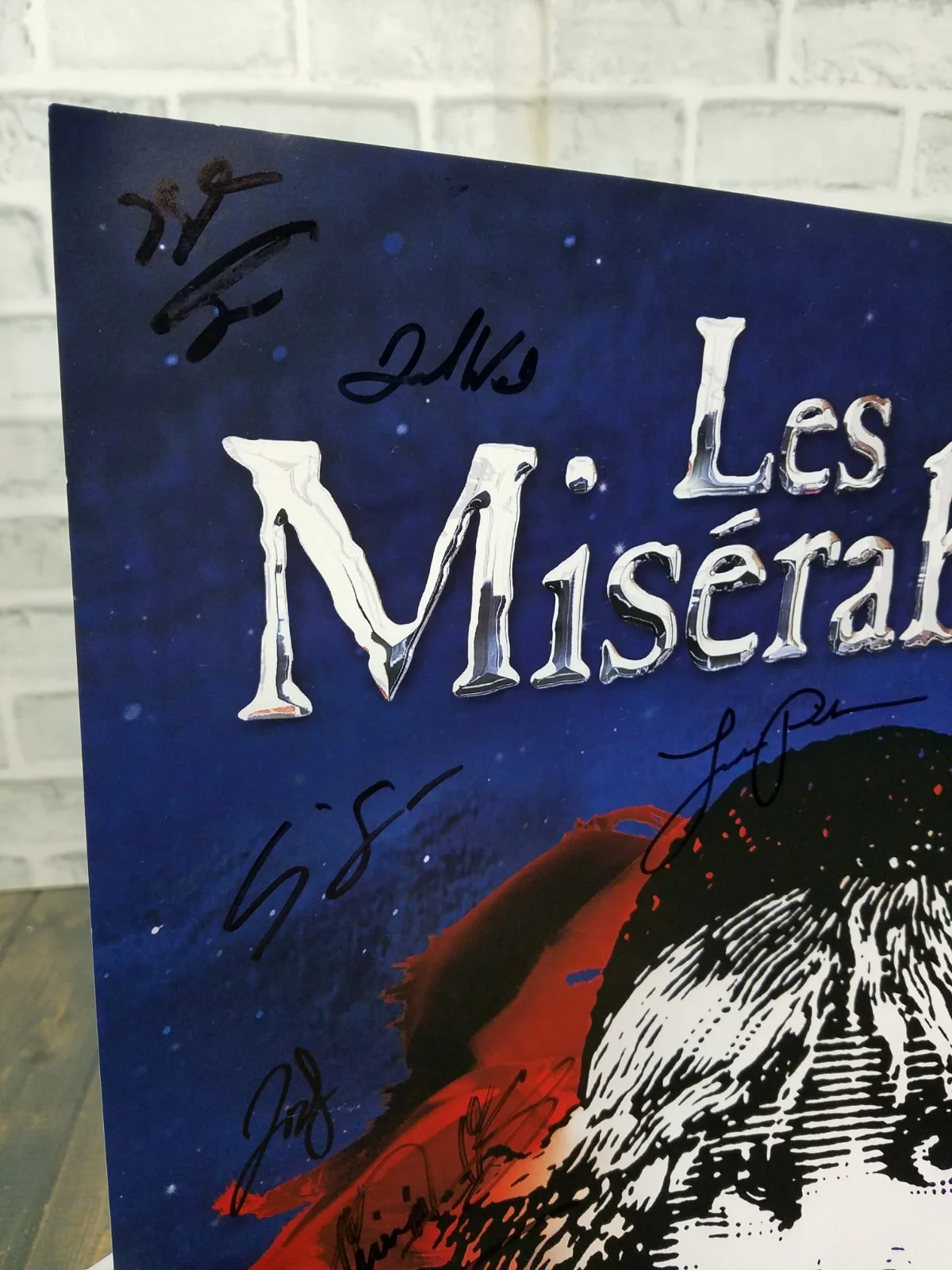 entire cast — Les Miserable Autograph SIGNED by CAST Poster with Lots of Signatures 22" x 14", изображение 2