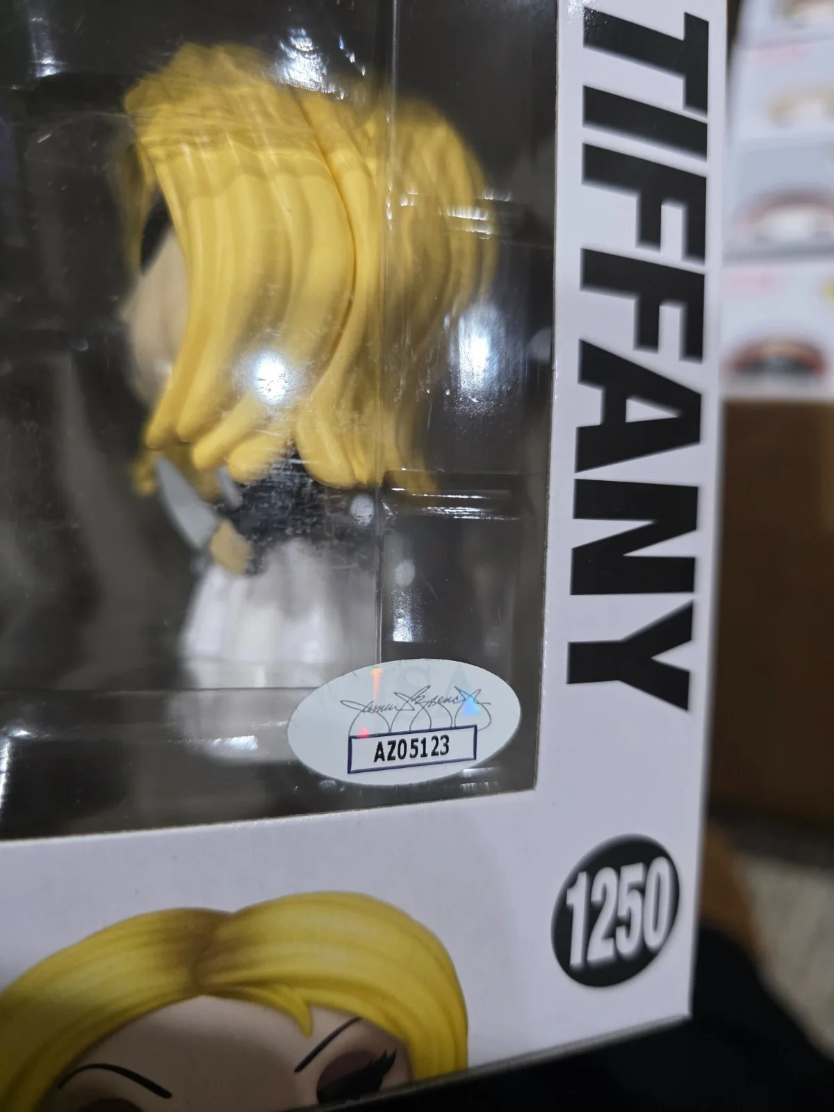Jennifer Tilly — Jennifer Tilly Signed Tiffany Bride Of Chucky Funko #1250 jsa coa, image 2