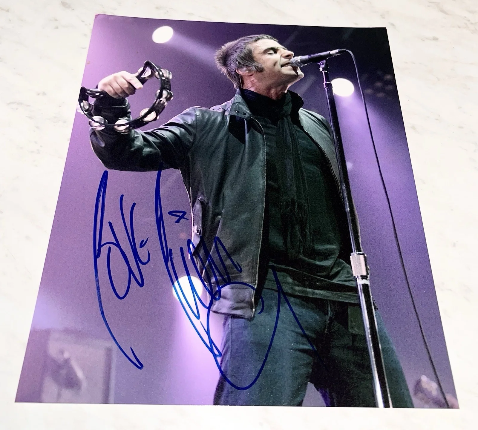 Liam Gallagher Signed Photo, изображение 2