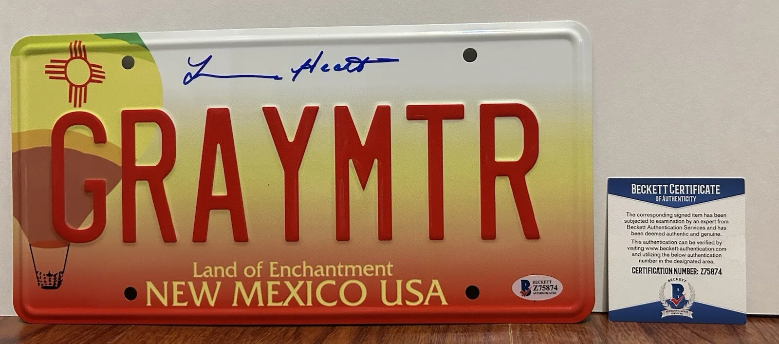 Jessica Hecht — JESSICA HECHT SIGNED BREAKING BAD GRETCHEN SCHWARTZ LICENSE PLATE BECKETT BAS