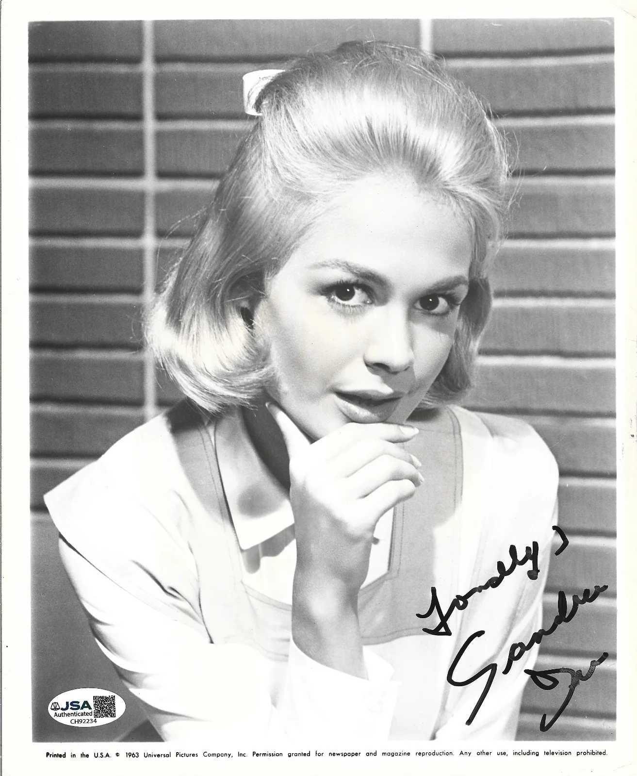 Sandra Dee — Sandra Dee REAL hand SIGNED 1963 Promo Photo JSA COA Autographed Until They Sail