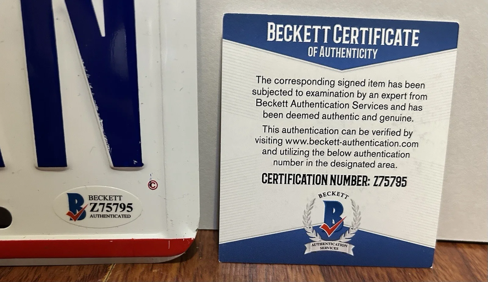 Kenny Kramer — KENNY REAL COSMO KRAMER SEINFELD SIGNED A**MAN LICENSE PLATE BECKETT BAS, image 3