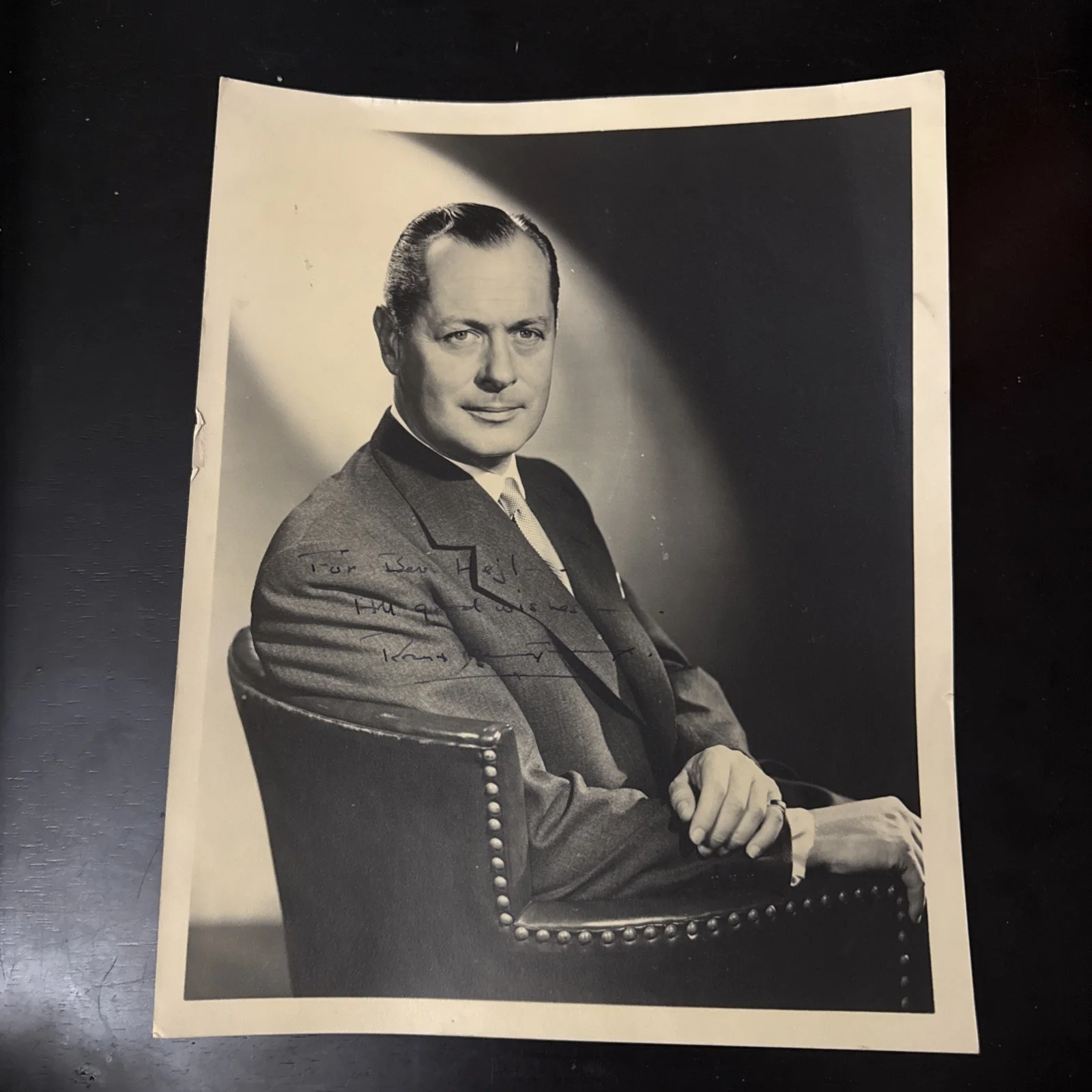 Robert Montgomery — CLASSIC VINTAGE 8X10 GLOSSY SIGNED PHOTO OF LEGENDARY ACTOR ROBERT MONTGOMERY