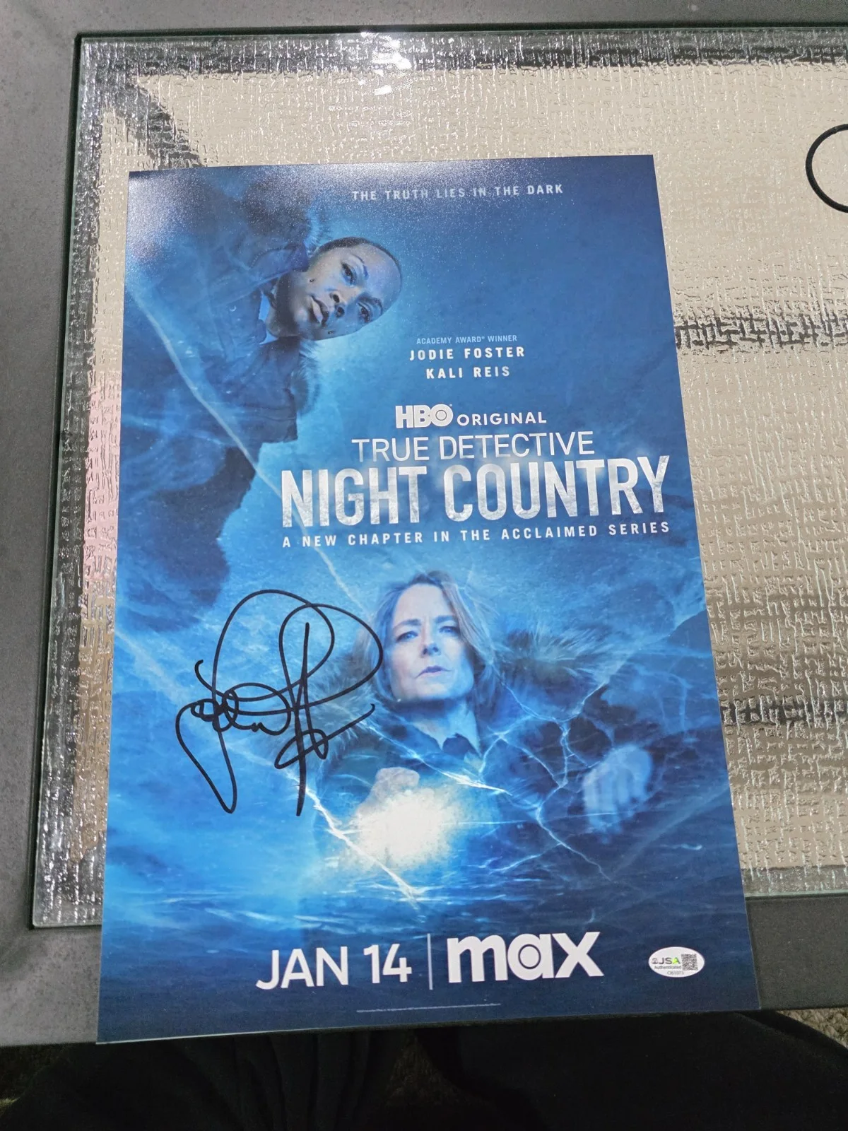 JODIE FOSTER — JODIE FOSTER signed "true detective" 12x18 Photo JSA COA