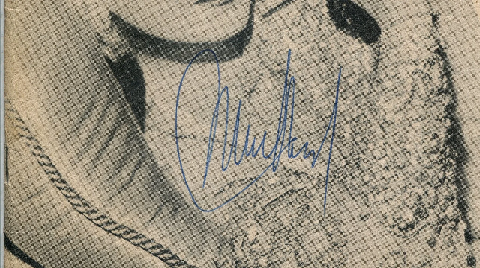 Mae West — Mae West Souvenir Program, Signed with JSA, image 2