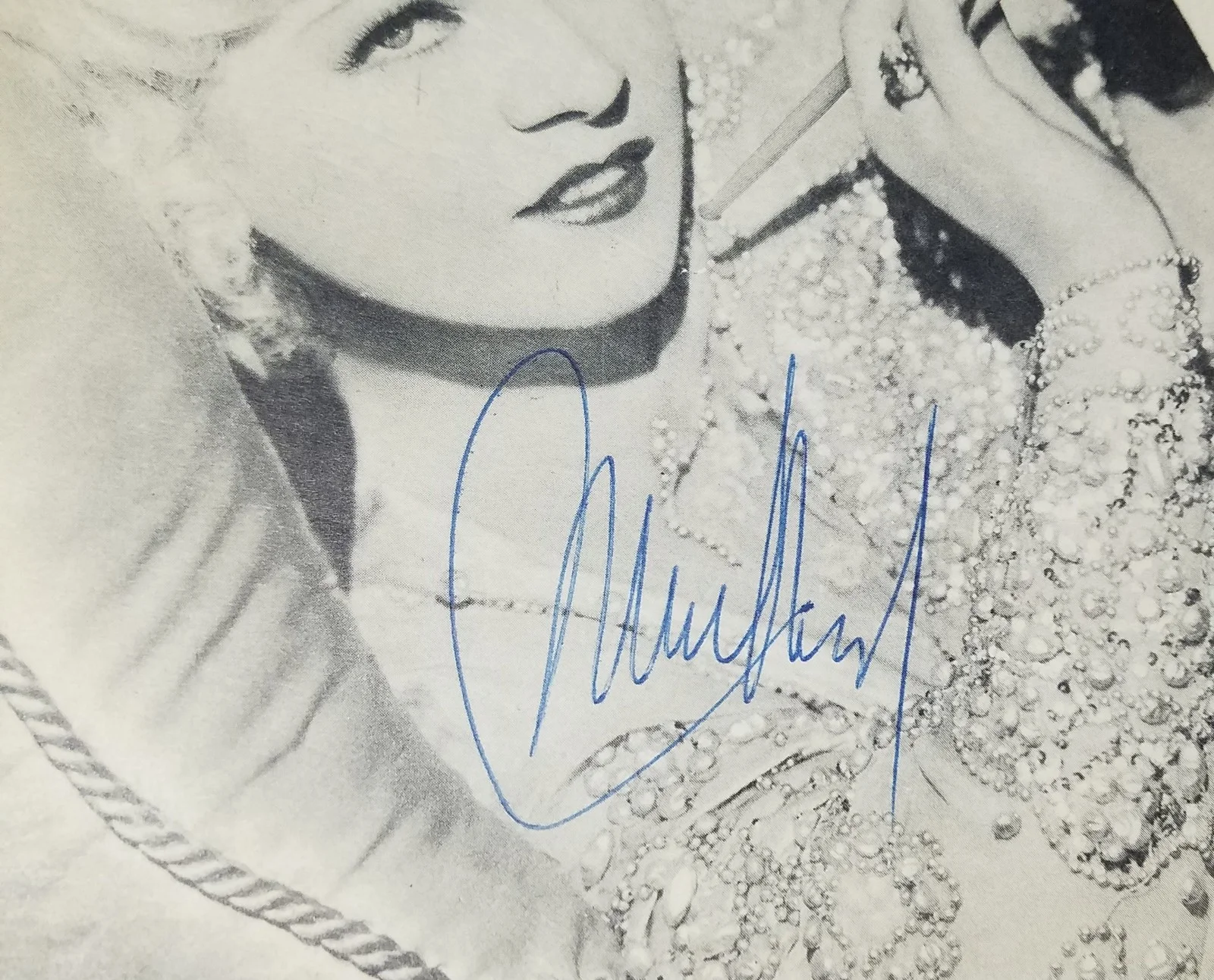 Mae West — Mae West Souvenir Program, Signed with JSA, image 5