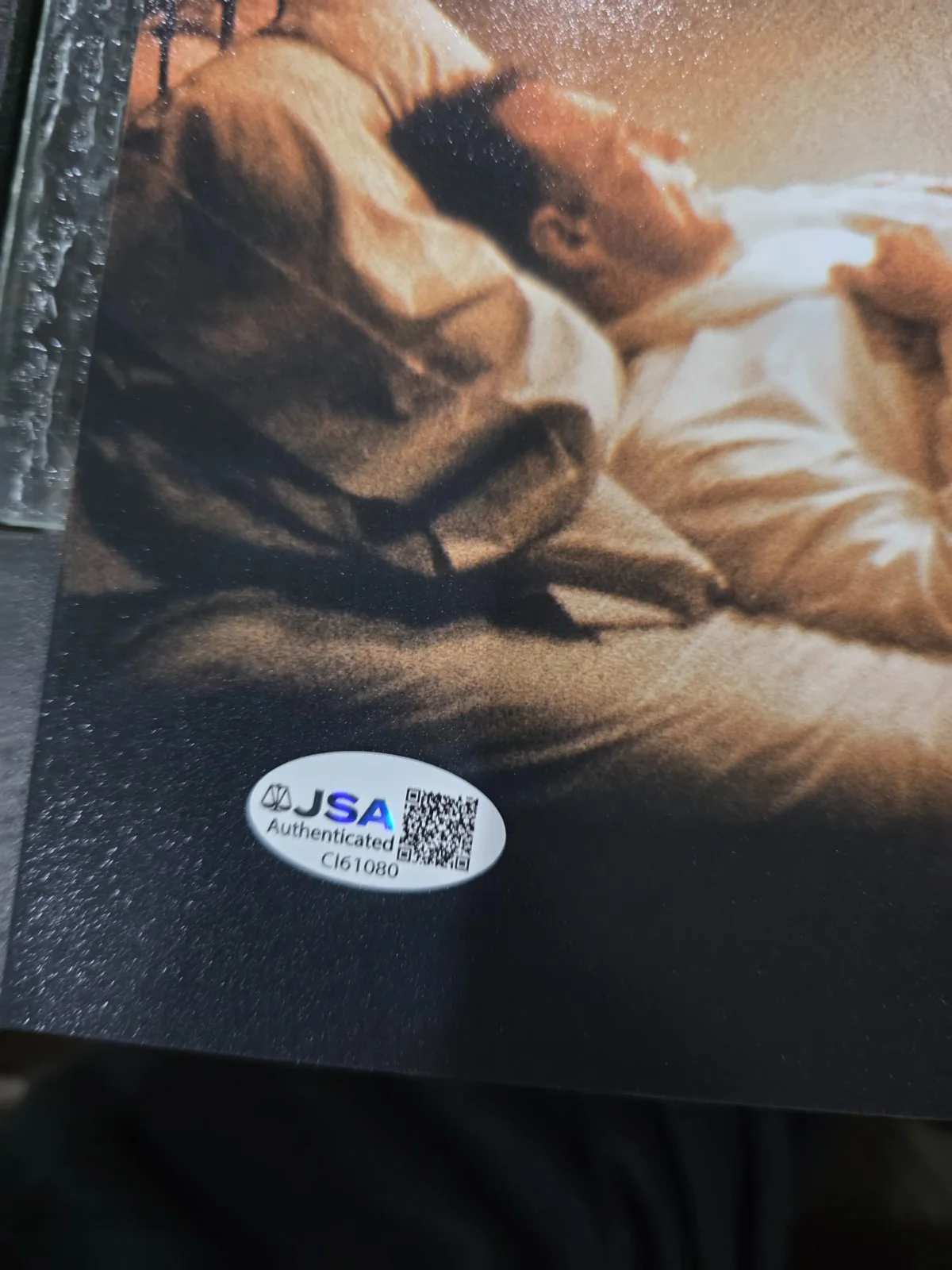 Kathy Bates — KATHY BATES SIGNED 11x14 AUTOGRAPH MYSERY ANNIE WILKES PHOTO coa jsa, image 2