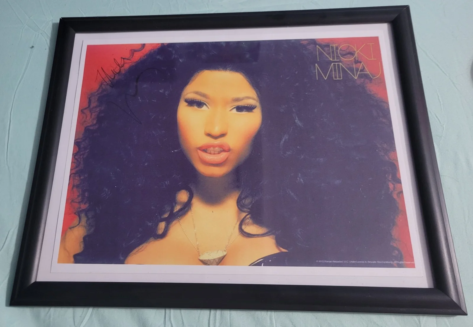 Nicki Minaj The Re-Up Autograph, Merchandise Bundle, And Pink Friday LP, изображение 2