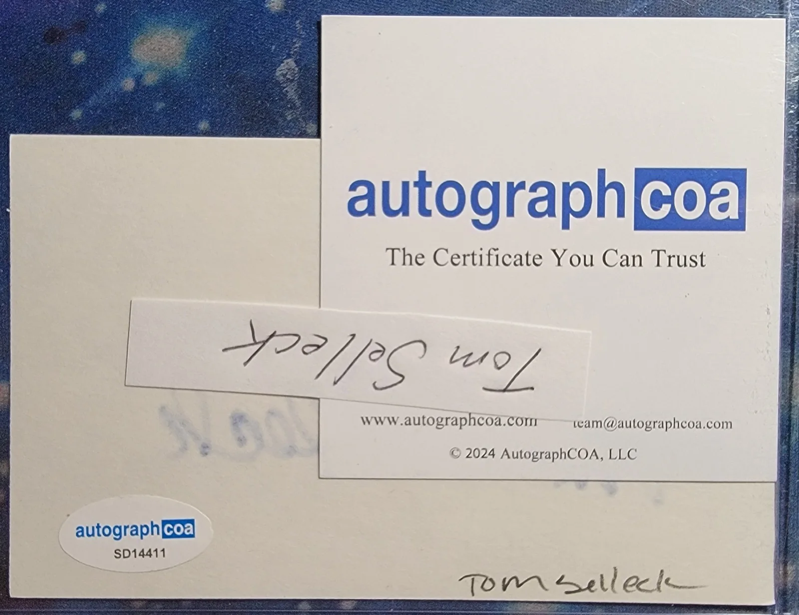 Tom Selleck — Tom Selleck Authentic Signed Index Card W/ ACOA Magnum PI Blue Bloods, image 2