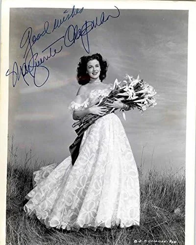 Marguerite Chapman — Marguerite Chapman (d. 1999) Signed Autographed Vintage Glossy 8x10 Photo